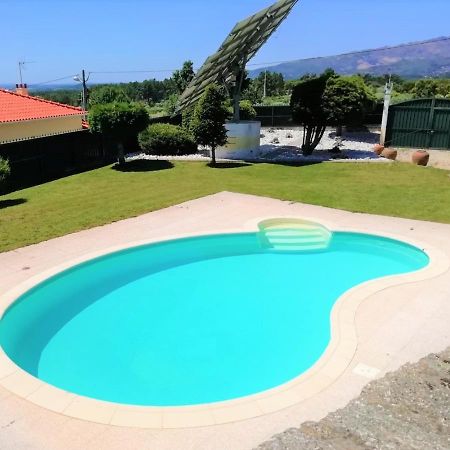 Fundão Casa E Piscina Privadaヴィラ エクステリア 写真